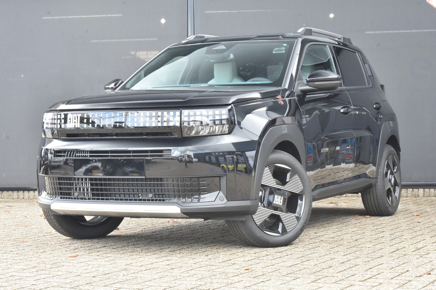 Fiat Grande Panda - La Prima, | Achteruitrijcamera met dynamische hulplijnen | Apple Carplay® / Android Auto™ - AutoWereld.nl