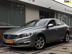 Volvo S60 - 1.6 T3 Momentum | Airco | Navi | Cruise