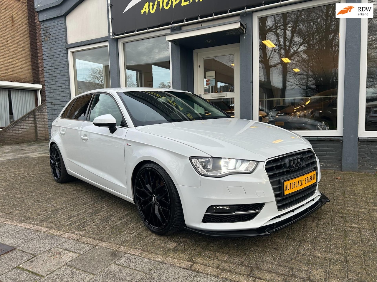 Audi A3 Sportback - 1.4 TFSI S-LINE / CLIMAT / PDC / BLEUTOOTH - AutoWereld.nl