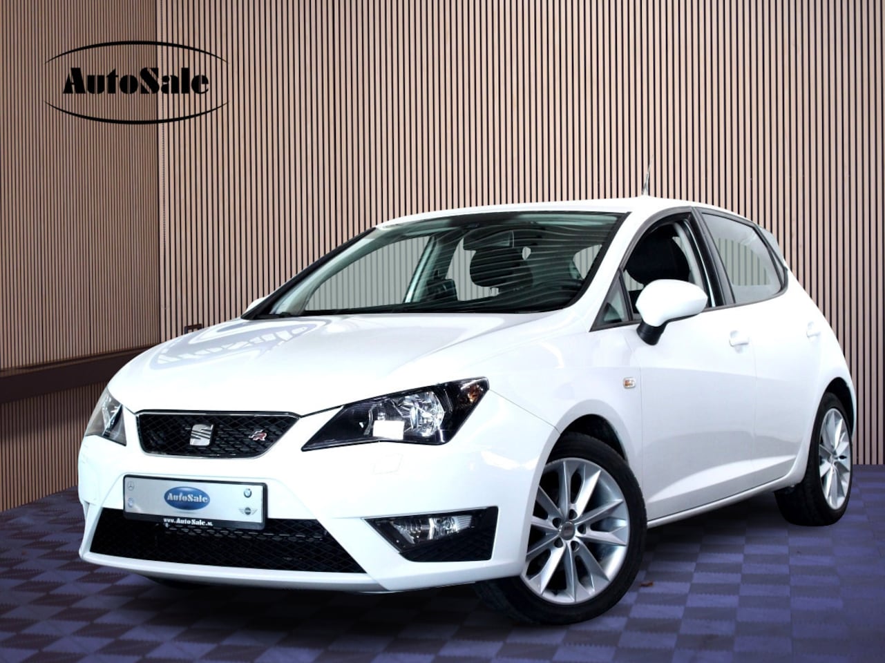 SEAT Ibiza - 1.2 TSI FR DSG NAVI BT CRUISE PDC STOELVW ECC '13 - AutoWereld.nl