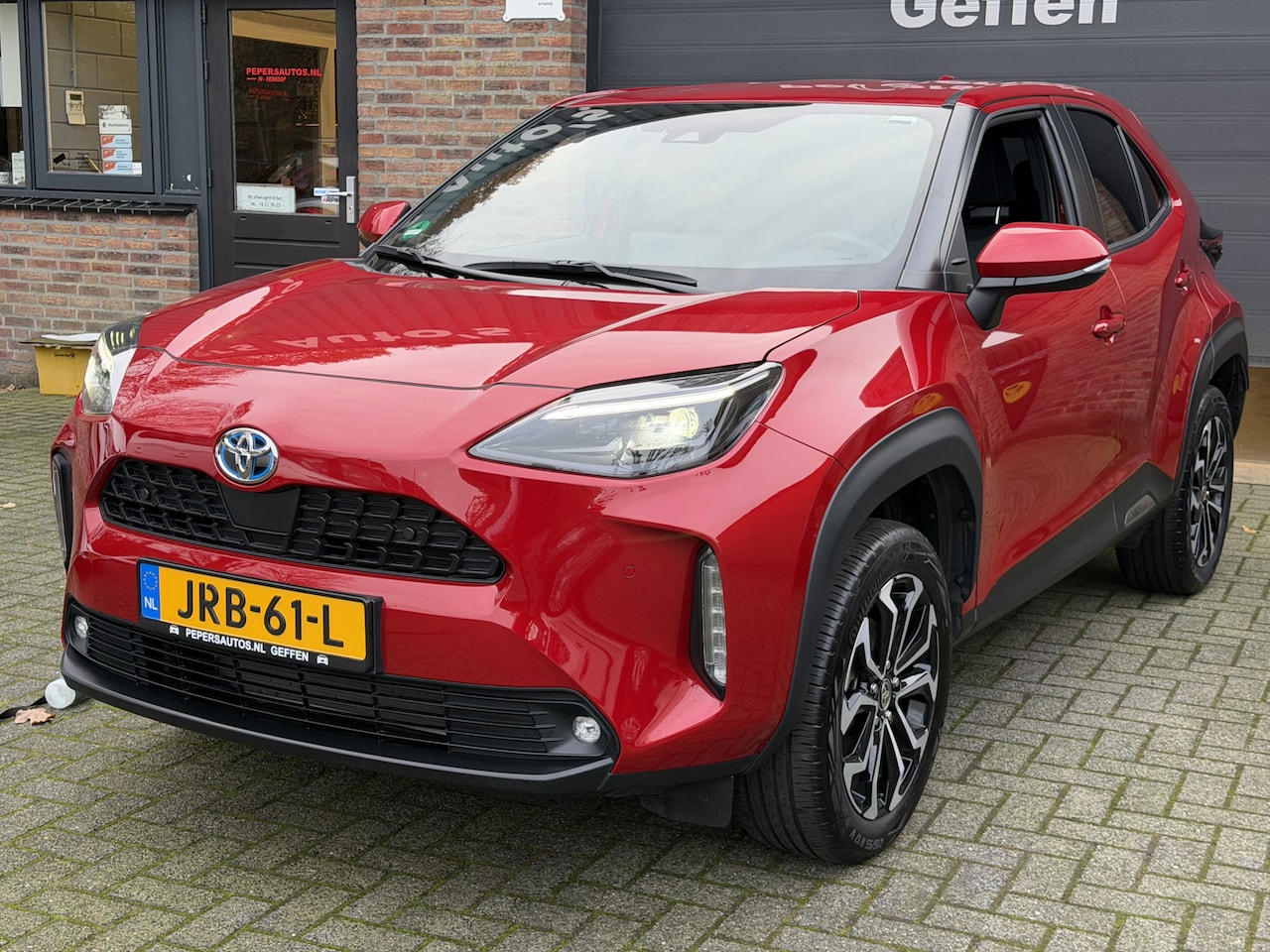 Toyota Yaris Cross - 1.5 Hybrid First Edition Automaat Navi Airco afneem bareTrekhaak cruise contr . - AutoWereld.nl