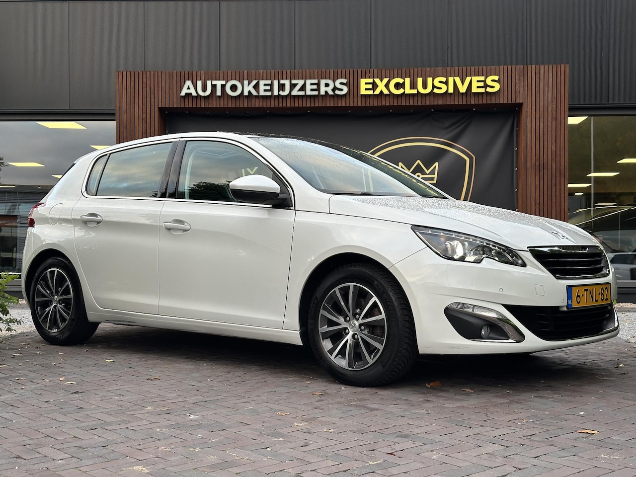 Peugeot 308 - 1.6 THP Première Panoramadak Cruise PDC Clima Keyless 16''LM - AutoWereld.nl
