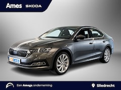 Skoda Octavia - 1.4 TSI iV 204pk PHEV Business Edition Plus | Dodehoeksensoren | Travel Assist | Stoelverw