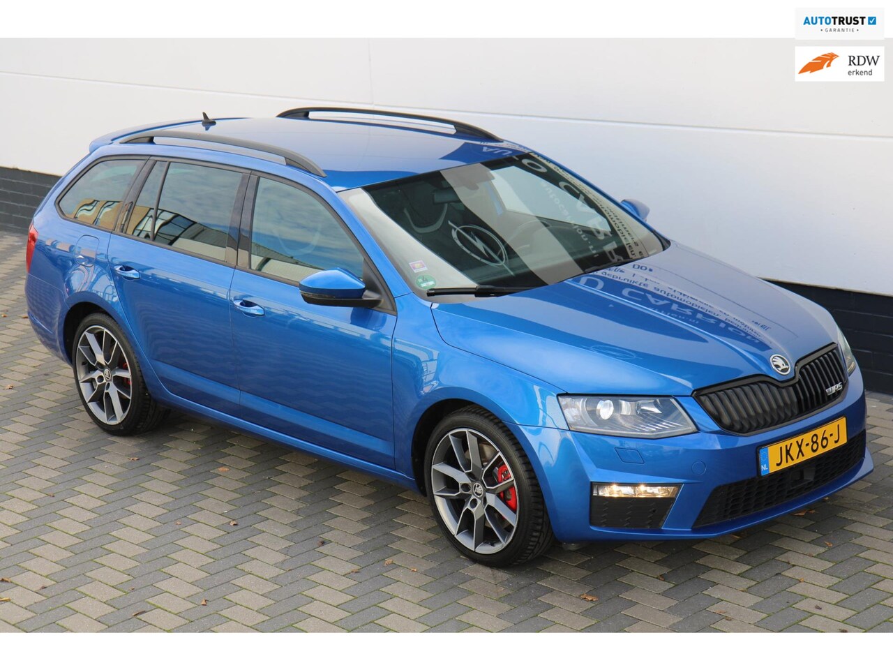 Skoda Octavia - 2.0 TSI RS 220PK DSG Carplay Leder Xenon !! - AutoWereld.nl