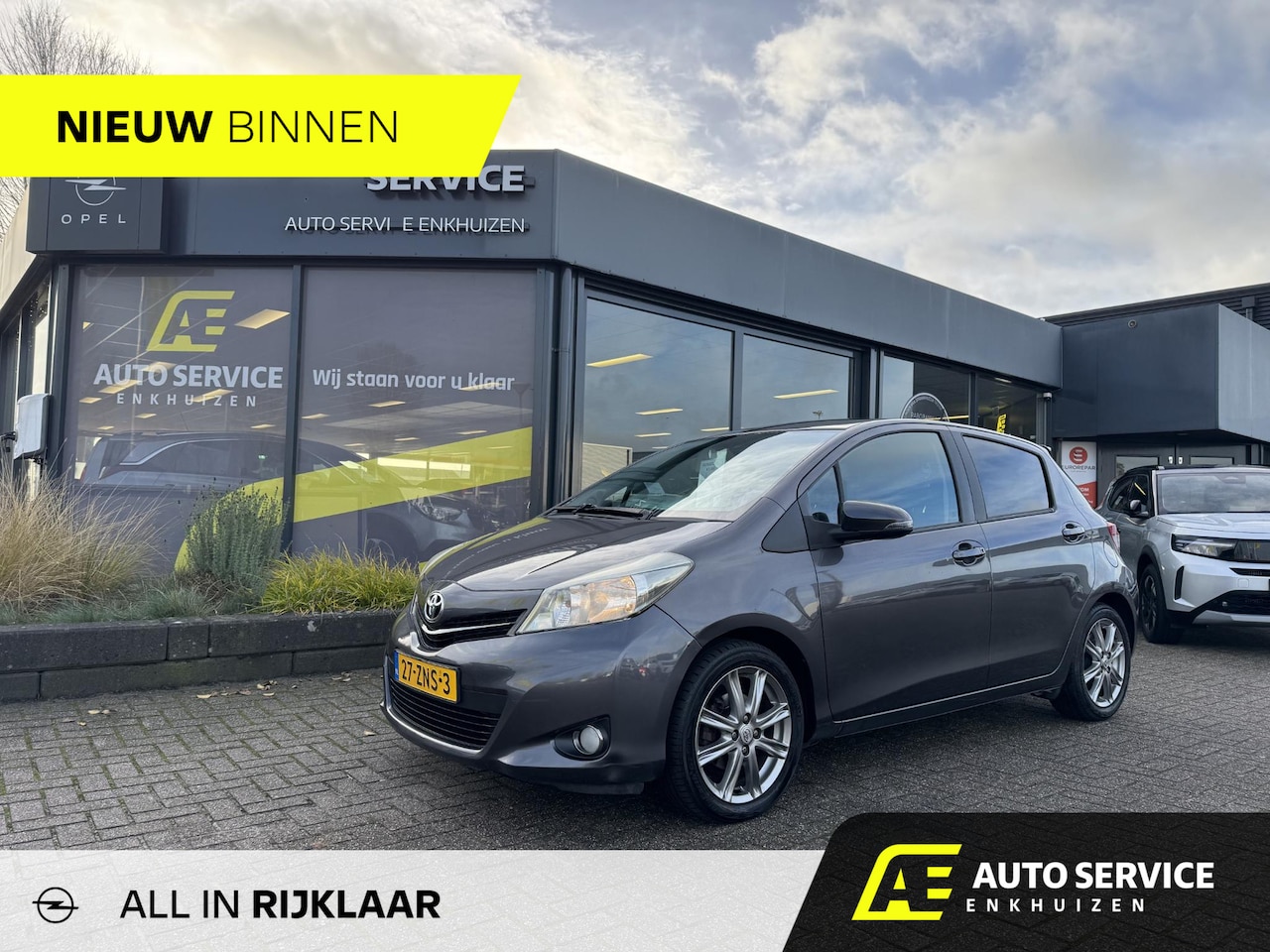 Toyota Yaris - 1.3 VVT-i Dynamic Camera | Trekhaak | APK | Airco | Keyless - AutoWereld.nl