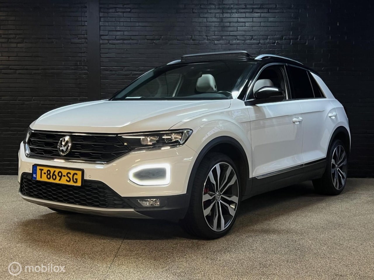 Volkswagen T-Roc - 2.0 TSI 4Motion Sport 2.0 TSI 4Motion Sport - AutoWereld.nl