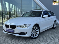 BMW 3-serie Touring - 320i High Executive 184pk Trekhaak / Panoramadak / Stoelverwarming