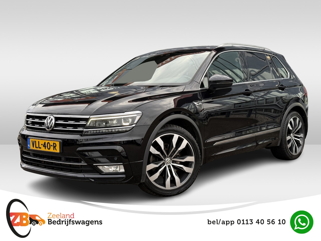 Volkswagen Tiguan - 2.0 TDI 4Motion R-line | Grijs kent. | Pano | Virutal | ACC | Trekhaak - AutoWereld.nl
