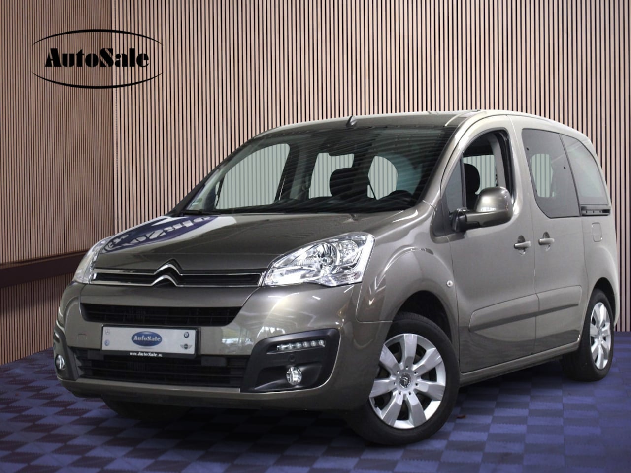 Citroën Berlingo - 1.2 PureTech Feel 1eEIGNR! 40.000km NAV DAB BT CRUISE PDC '17 - AutoWereld.nl