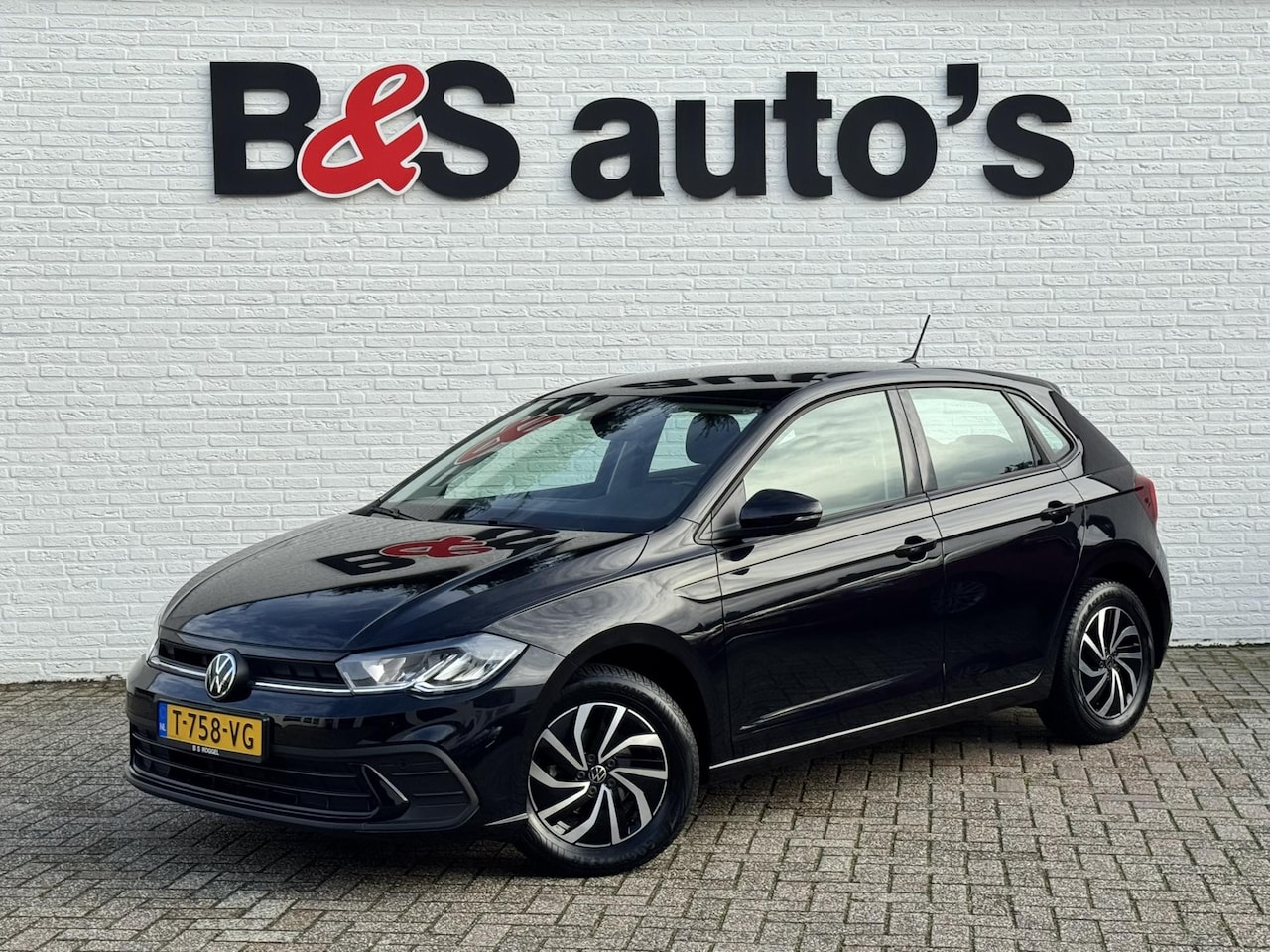 Volkswagen Polo - 1.0 TSI Life Airco Adaptive cruise Full LED Navi Apple / Android DAB Bluetooth Parkeersens - AutoWereld.nl