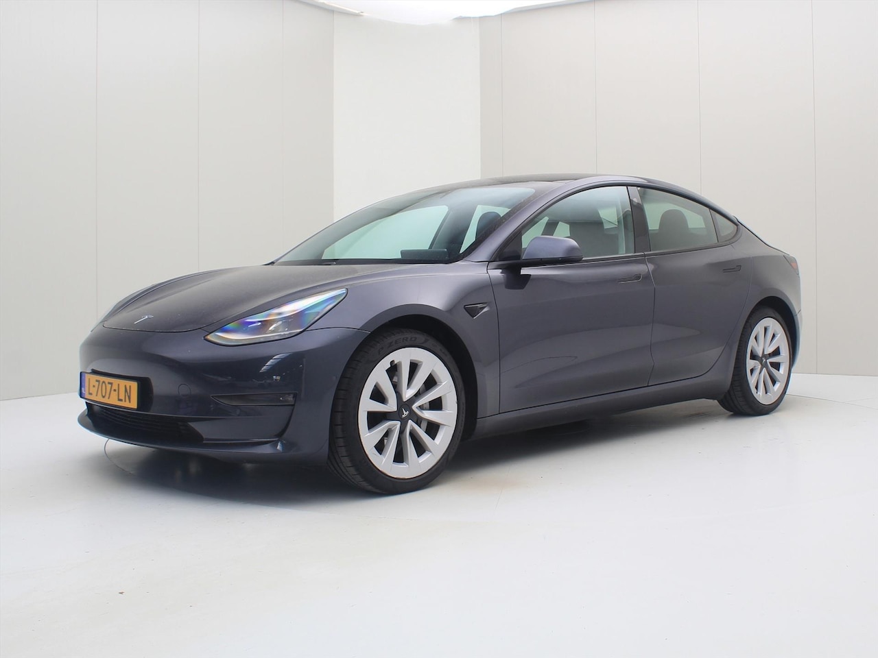 Tesla Model 3 - Long-Range AWD 351pk 75 kWh FACELIFT 92% SoH [ WARMTEPOMP+AUTOPILOT+620KM WLTP+19 INCH ] - AutoWereld.nl