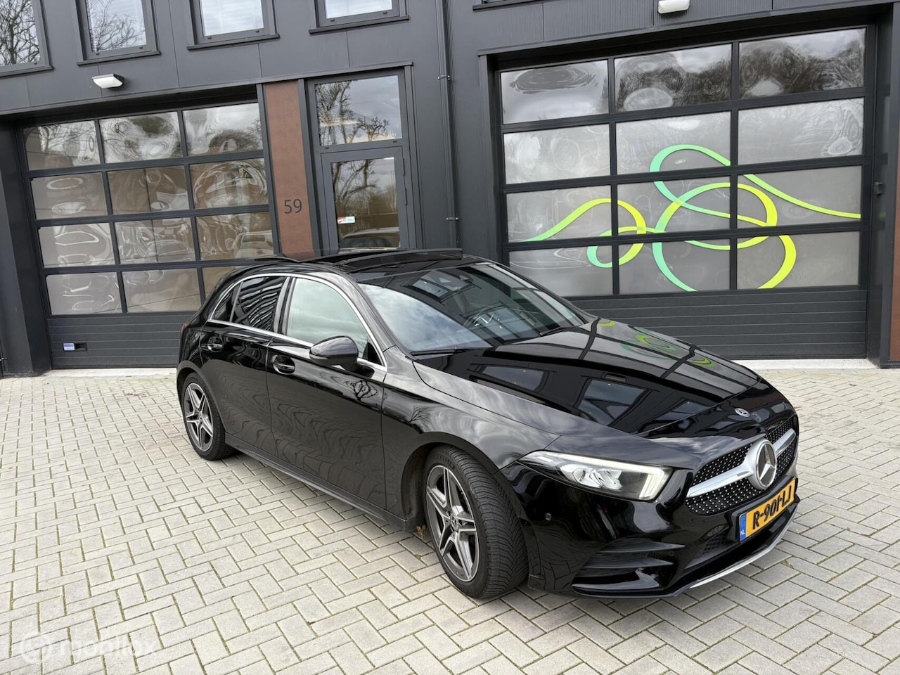Mercedes-Benz A-klasse - 200 AMG Line PANO/SFEER/ASSIST! - AutoWereld.nl