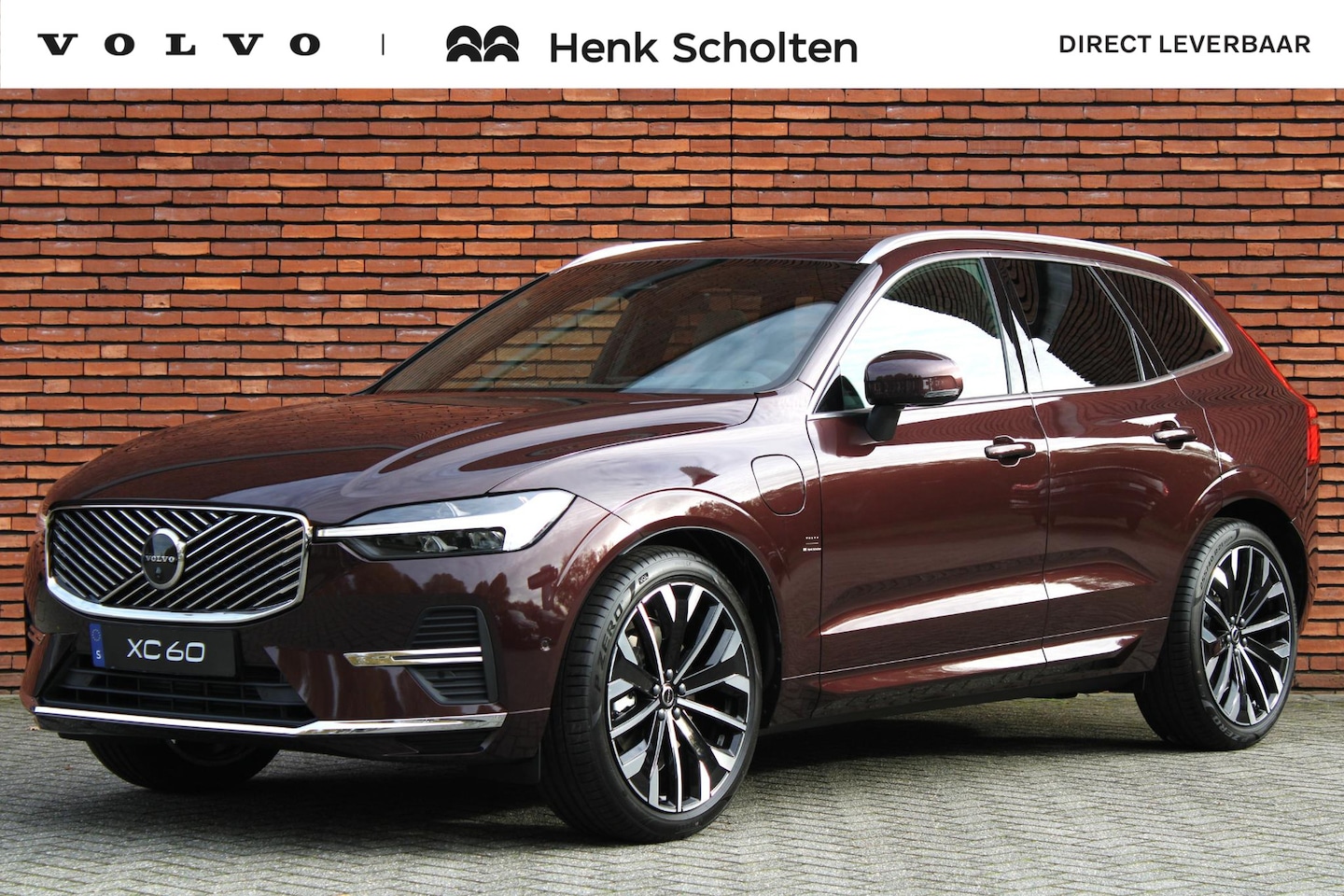 Volvo XC60 - T6 Plug-in hybrid AWD Plus Bright | Luchtvering | Panoramisch- schuif/ kanteldak | Head up - AutoWereld.nl