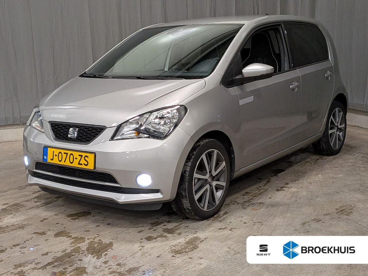 SEAT Mii Electric - electric Plus 83 pk | Cruise control | Stoelverwarming | Bluetooth | - AutoWereld.nl