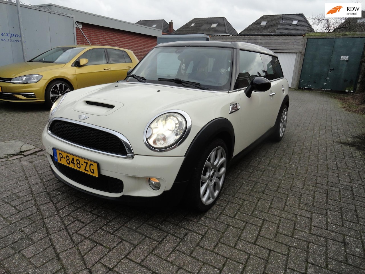 MINI Clubman - Mini 1.6 Cooper S LEER CLIMA PANORAMA - AutoWereld.nl