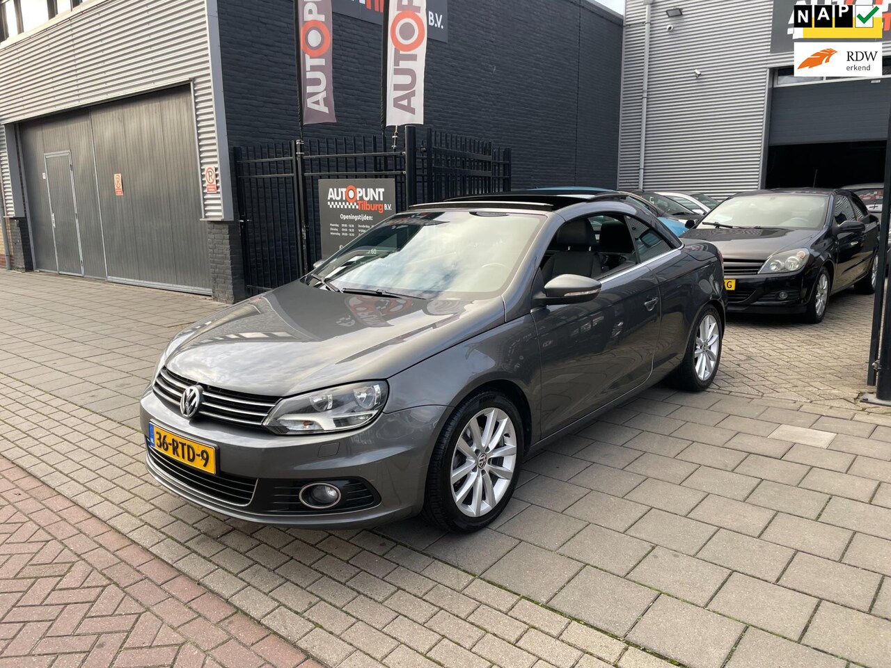 Volkswagen Eos - 1.4 TSI Highline 2e Eigenaar! Trekhaak Airco NAP APK - AutoWereld.nl