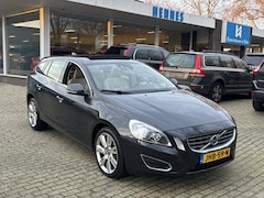 Volvo V60 - 3.0 T6 AWD Summum Schuidak keyless Premium sound