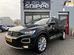 Volkswagen T-Roc - 2.0 TSI 4Motion Sport -AUTOMAAT-4X4-STOELVERWARMING-VIRTUAL COCKPIT-TREKHAAK-1700 KG TREKG
