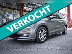 Volkswagen Touran - 1.2 TSI Sound|7 persoons | Navigatie | Parkeer Camera | Cruise control | Car-Play |