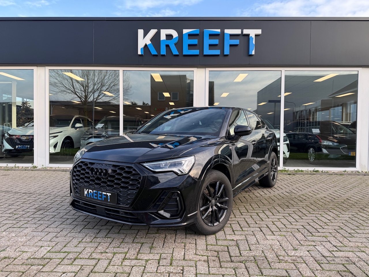 Audi Q3 Sportback - 35 TFSI Pro Line S Apple carplay - AutoWereld.nl