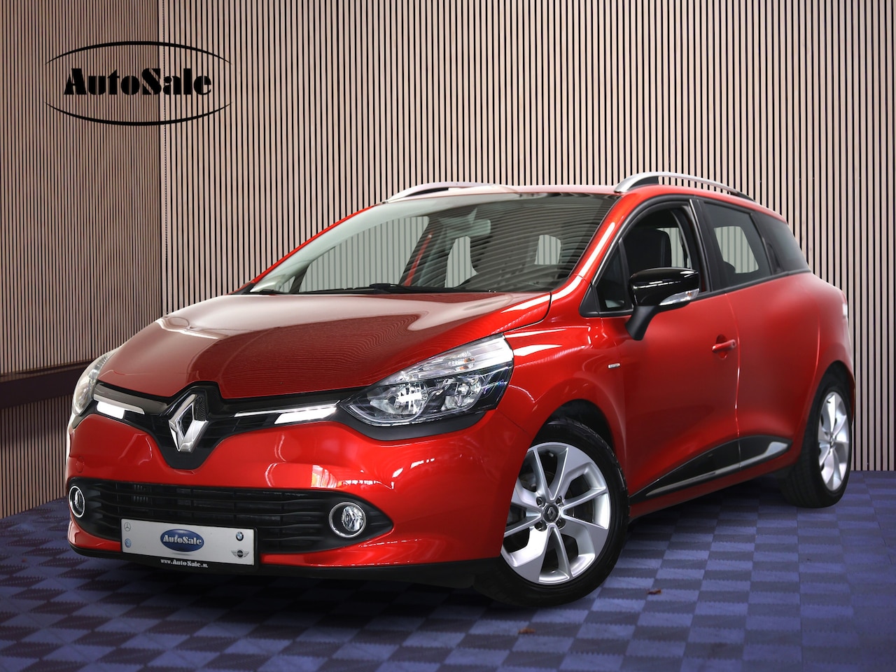 Renault Clio Estate - 1.2 TCe Limited AUT 1eEIGNR! NAV DAB PDC CRUISE ECC '16 - AutoWereld.nl