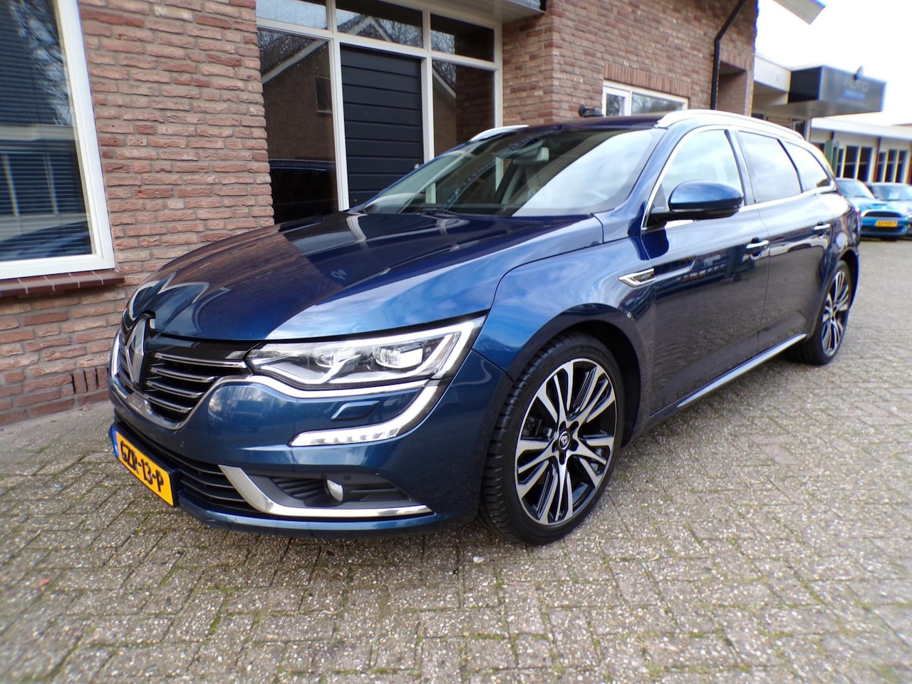 Renault Talisman Estate - 1.6 TCe Intens Automaat / Leder / Navi / Head Up / Stoelventilatie - AutoWereld.nl