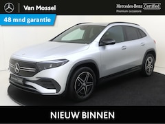 Mercedes-Benz EQA - 250 AMG Line 67 kWh Nightpakket / Head-up / Sfeerverlichting / Parkeercamera / Stoelverwar
