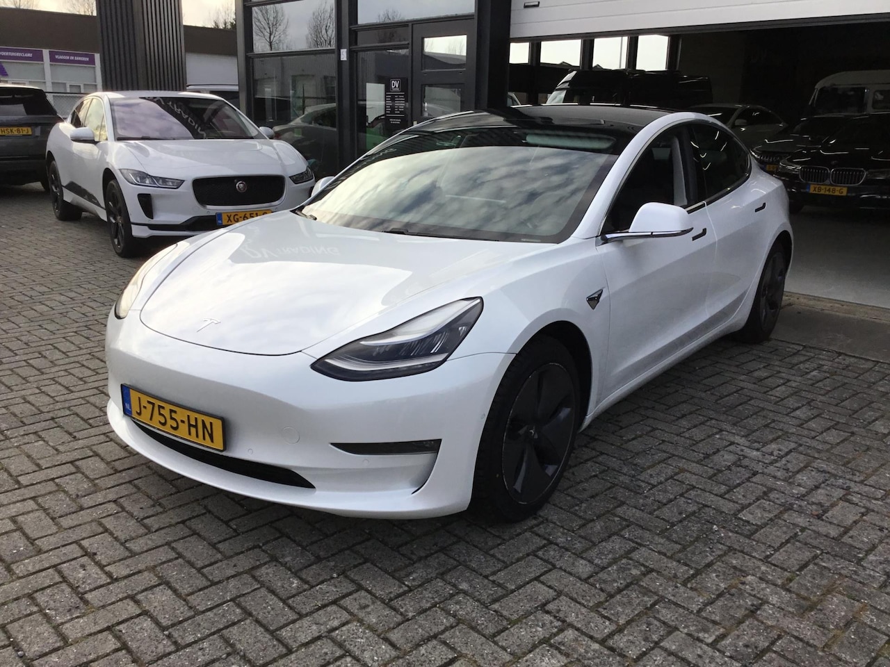 Tesla Model 3 - Long Range RWD Long Range AWD 75 kWh - AutoWereld.nl