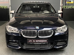 BMW 5-serie - M550d xDrive 381PK GLASDAK HUD B&O LEER NAP NIGHTVISION SOFTCLOSE