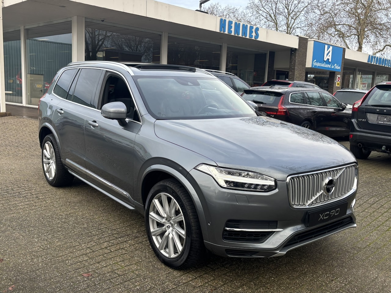 Volvo XC90 - T8 AWD Inscription B&W HeadUp Massage Pano 360 Keyless Pilot Assist - AutoWereld.nl
