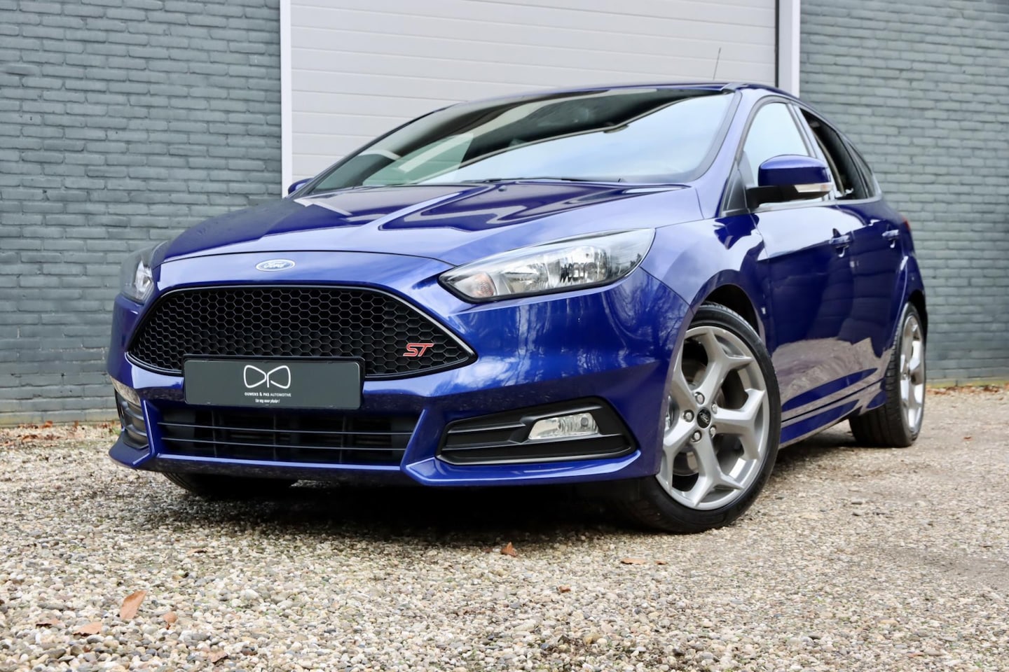Ford Focus - 2.0 ST | NAVIGATIE | CRUISE | STUURWIELVERW. | RECARO - AutoWereld.nl
