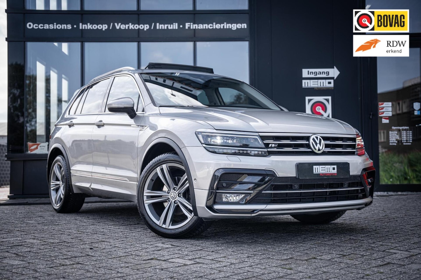Volkswagen Tiguan - 1.4 TSI ACT Highline*R-LINE*PANO*VIRTUAL* - AutoWereld.nl