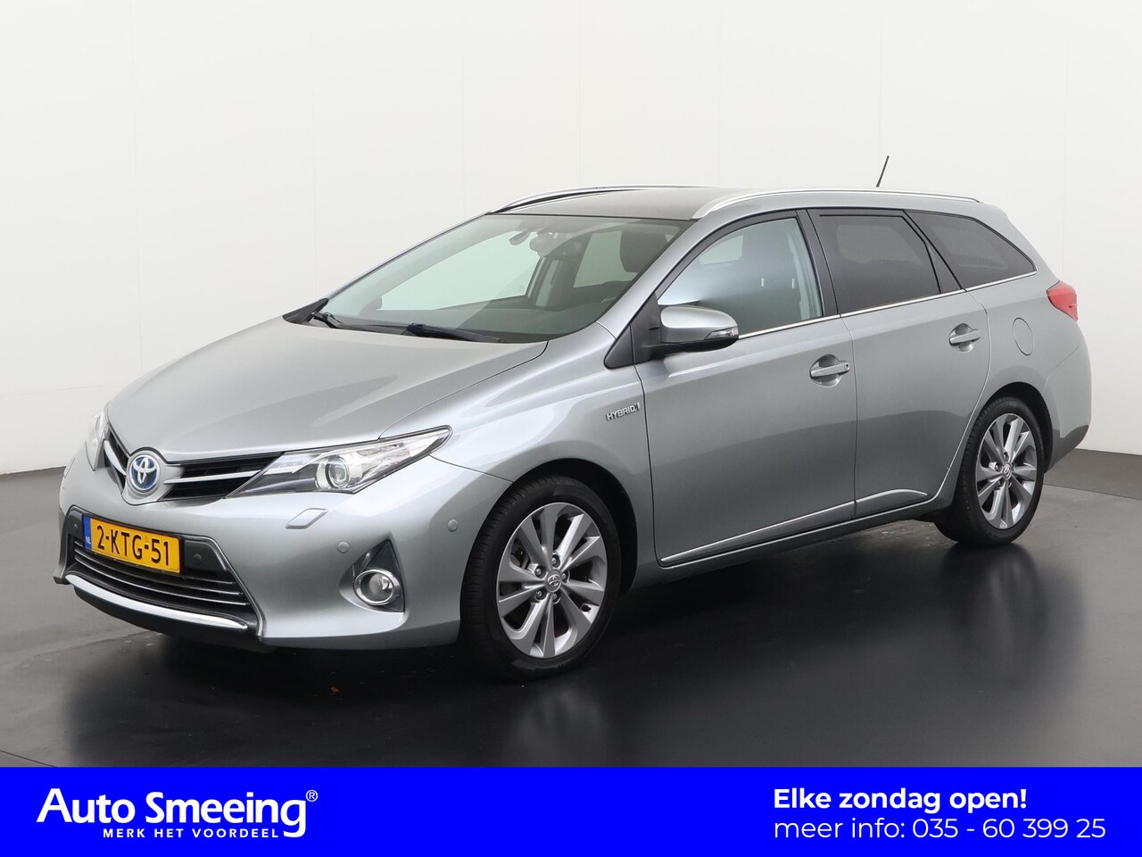 Toyota Auris Touring Sports - 1.8 Hybrid Lease Pro | Trekhaak | Panoramadak | Camera | Zondag Open! - AutoWereld.nl