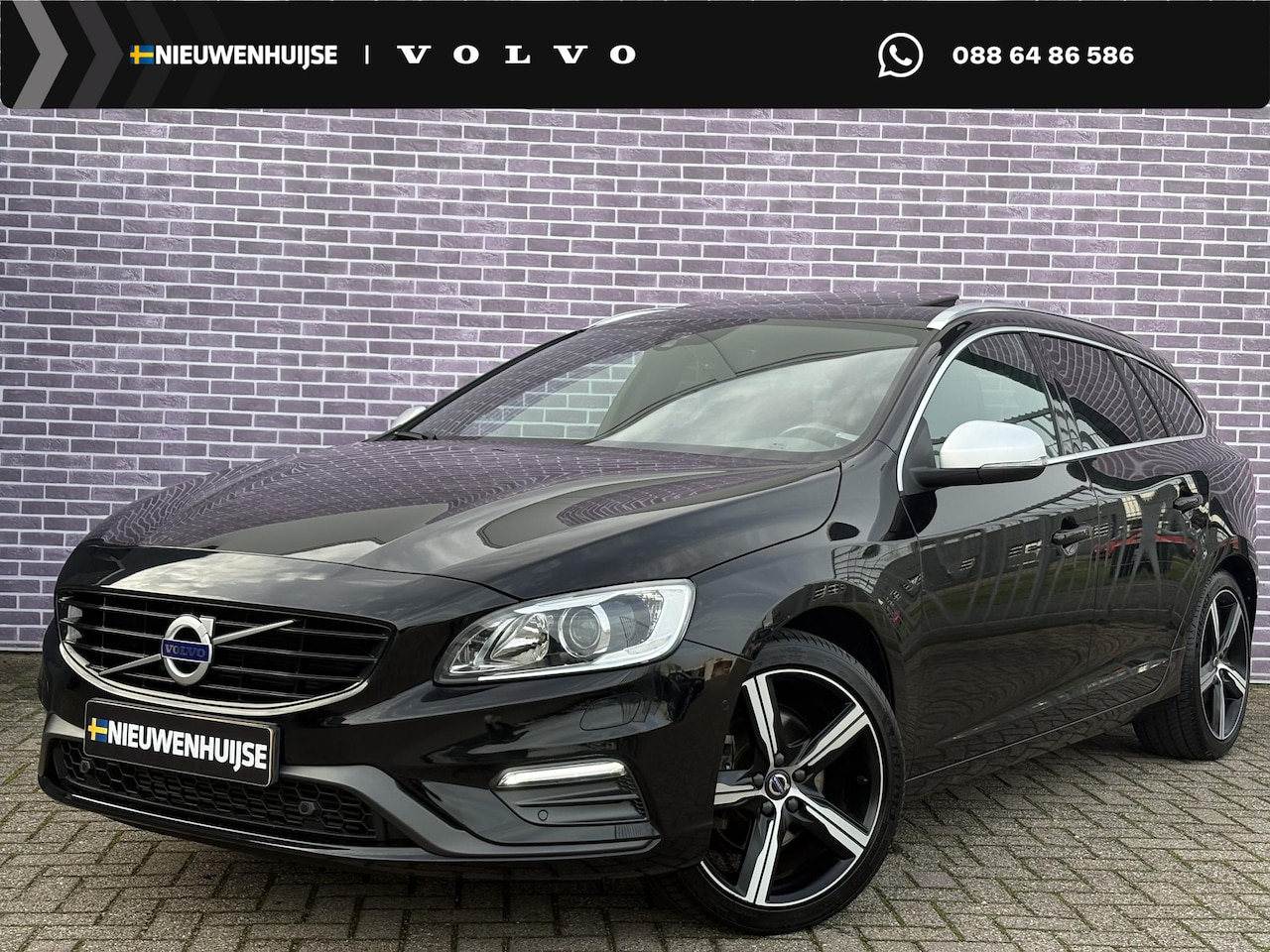 Volvo V60 - 2.0 T4 Business Sport | Trekhaak | Schuif/kantel dak| Standkachel | Keyless entry/start | - AutoWereld.nl