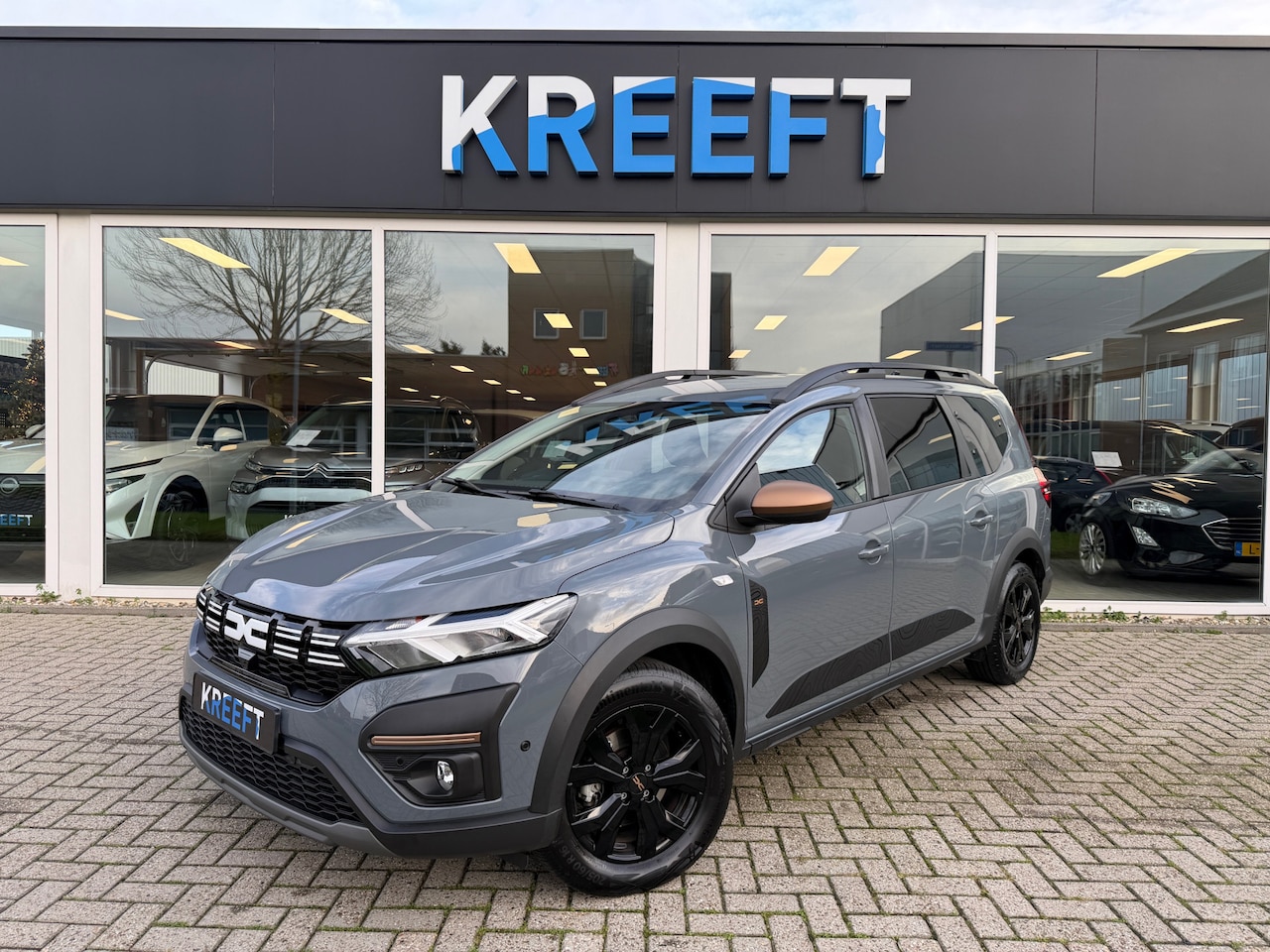 Dacia Jogger - 1.6 Hybrid 140 Extreme 7p. App Connect | Fabrieksgarantie - AutoWereld.nl