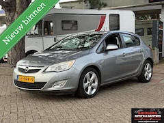 Opel Astra - 1.6 Cosmo met nieuwe apk