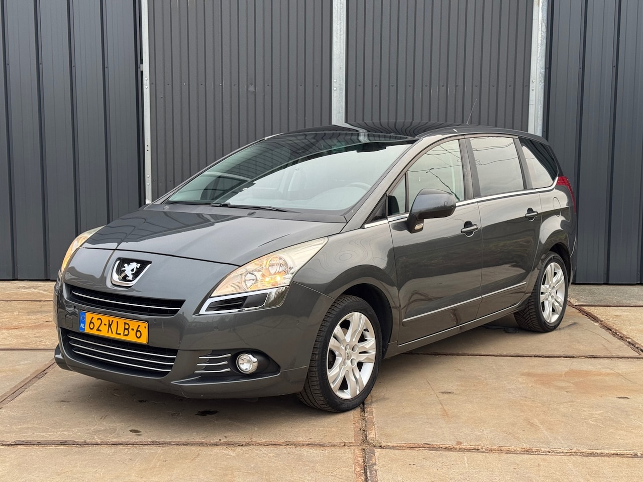 Peugeot 5008 - 1.6 THP ST Premiere 7p. Pano | Navi | - AutoWereld.nl