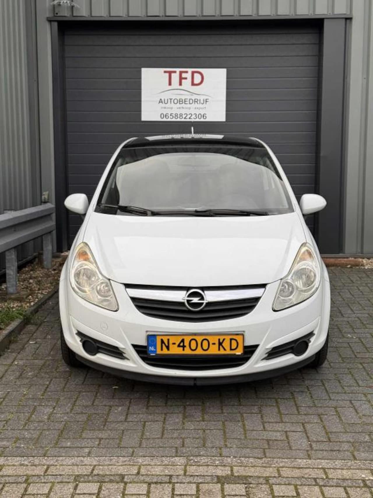 Opel Corsa - 1.2-16V Selection 1.2-16V Selection - AutoWereld.nl