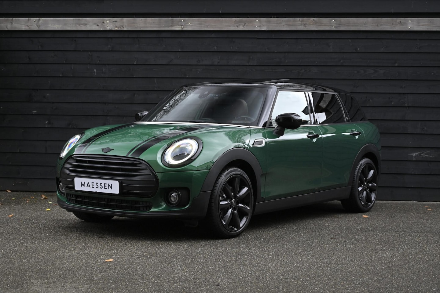 MINI Clubman - 1.5 Cooper Richmond Park Edition /PDC/Carplay/Pano - AutoWereld.nl