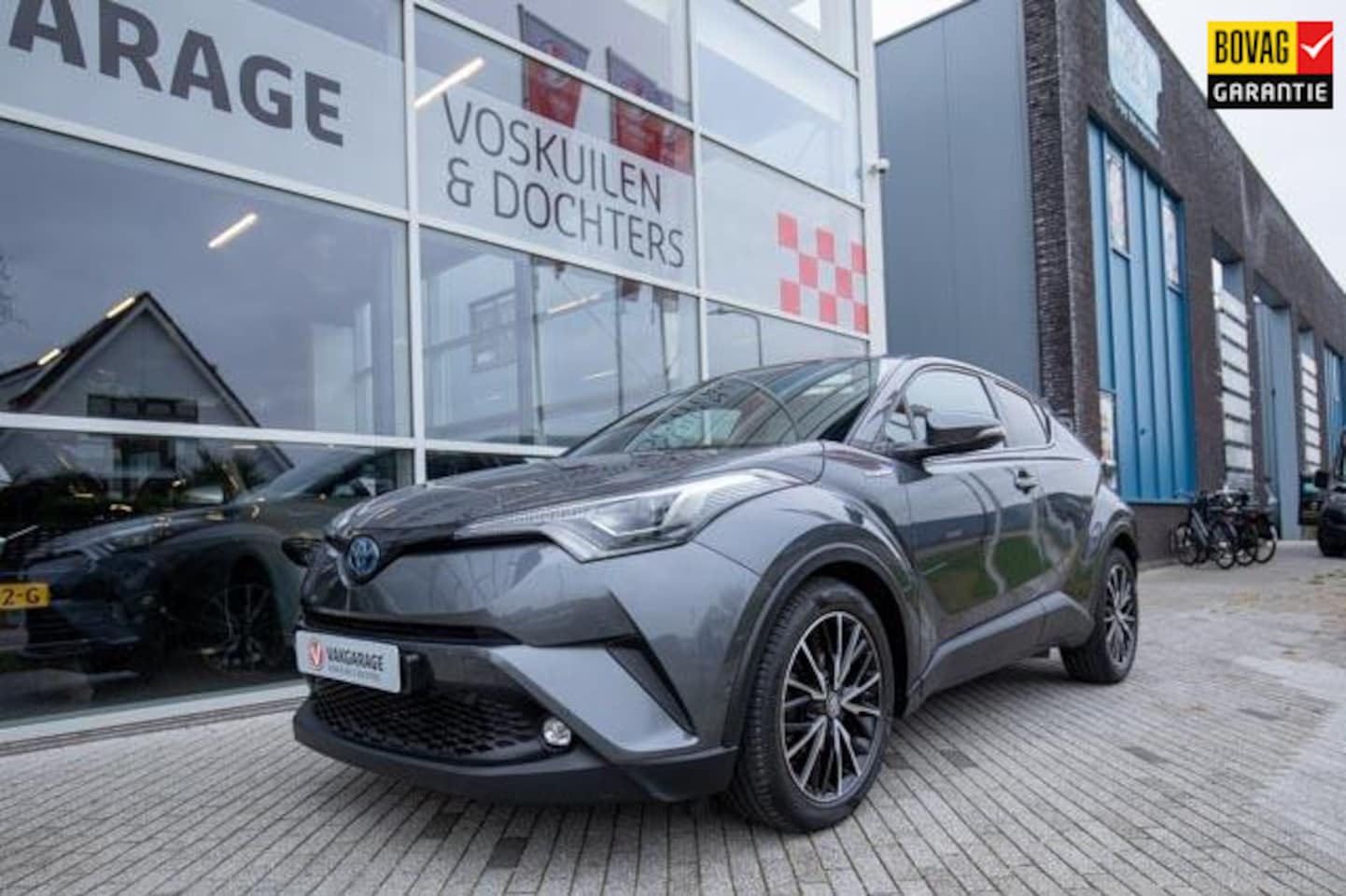 Toyota C-HR - 1.8 Hybrid Style| Dodehoeksensoren | Luxe interieur - AutoWereld.nl