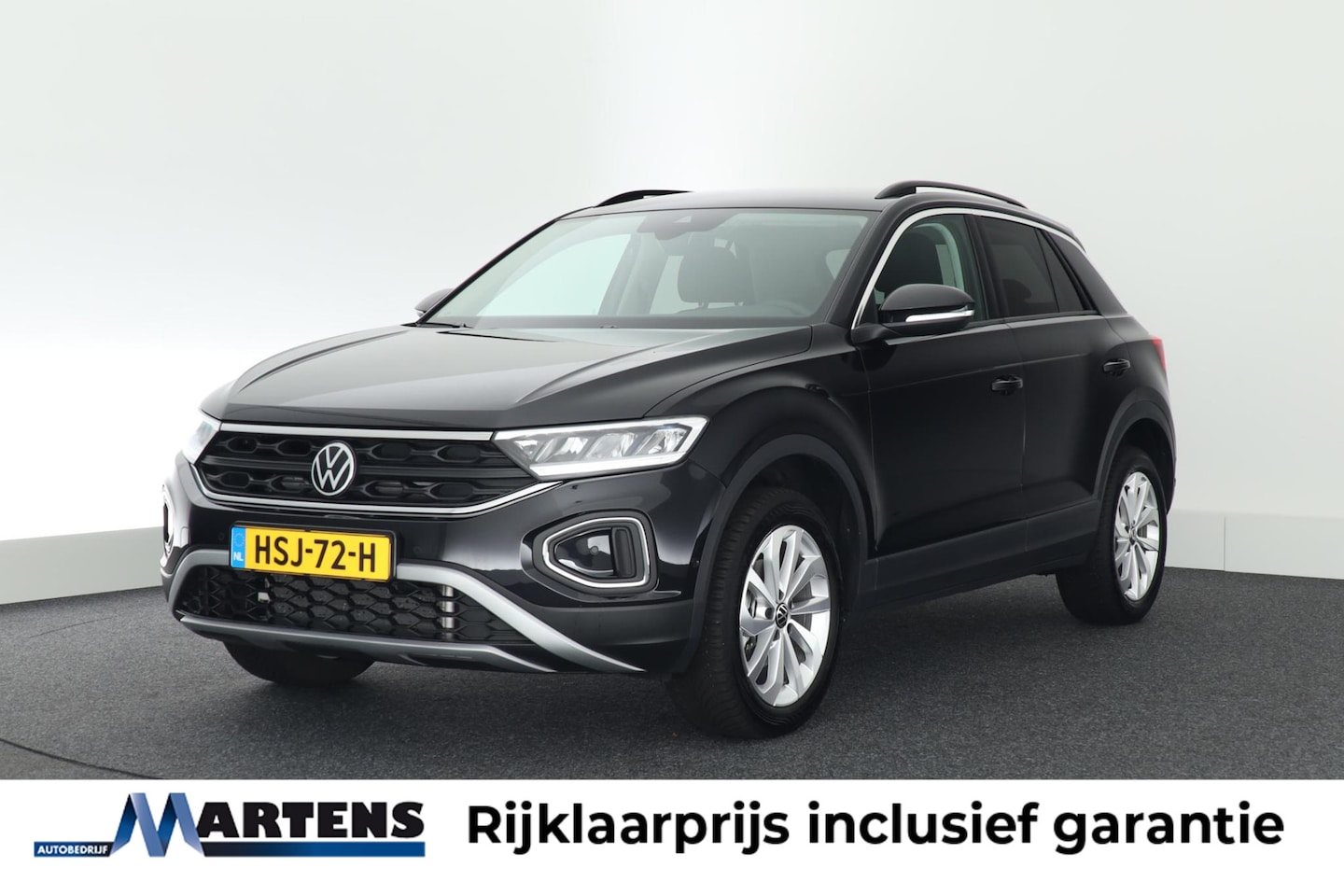 Volkswagen T-Roc - 1.5 TSI 150pk DSG Life Edition Stoelverwarming Camera Keyless Led Navigatie - AutoWereld.nl