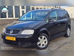 Volkswagen Touran - 1.6-16V FSI Business/Automaat/Airco/APK