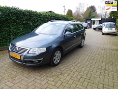 Volkswagen Passat Variant - 1.8 TFSI Highline nl auto zeer nette auto met onderhoud boeken en met nap