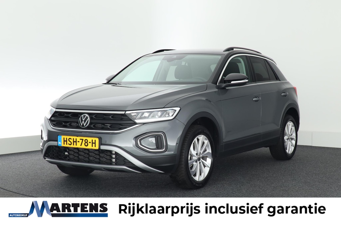 Volkswagen T-Roc - 1.5 TSI 150PK DSG Life Edition Stoelverwarming Camera Keyless Led Navigatie - AutoWereld.nl