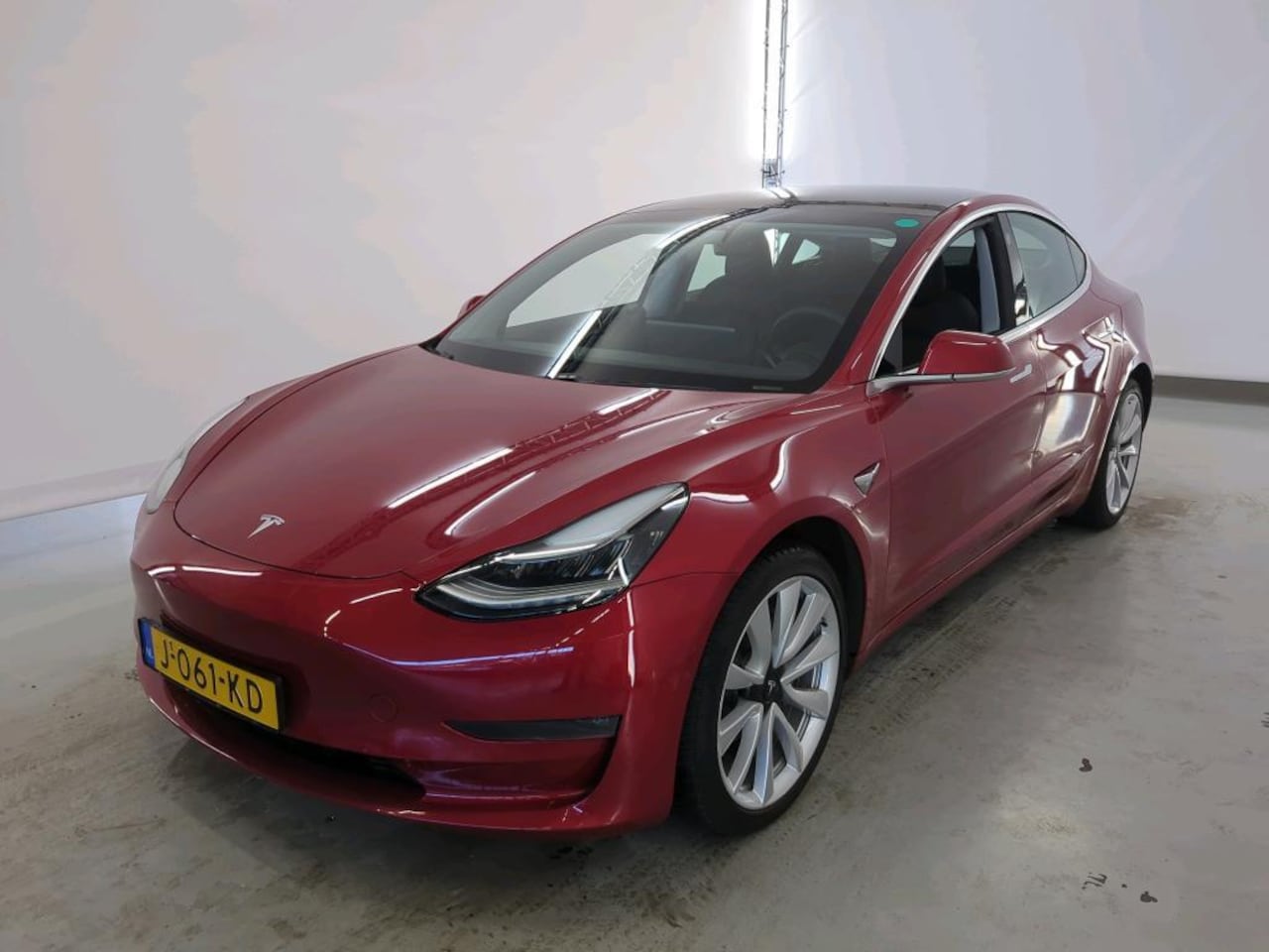 Tesla Model 3 - Long Range RWD Long Range AWD 75 kWh WARMTEPOMP SFD SOH 99% DEALER OND - AutoWereld.nl