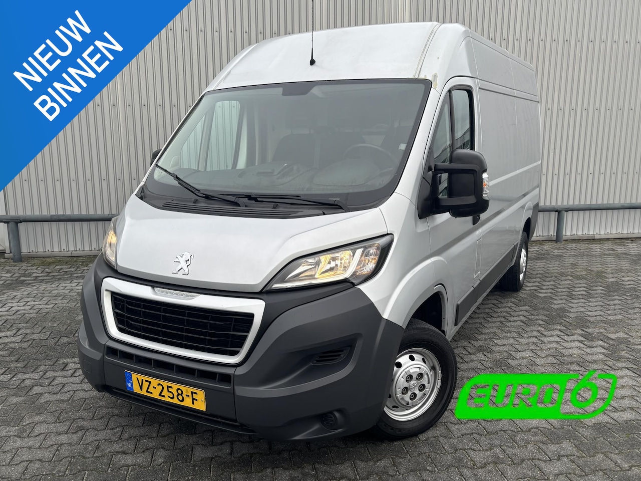 Peugeot Boxer - 330 2.0 BlueHDI L2H2 Premium*A/C*NAVI*HAAK*CAM* - AutoWereld.nl