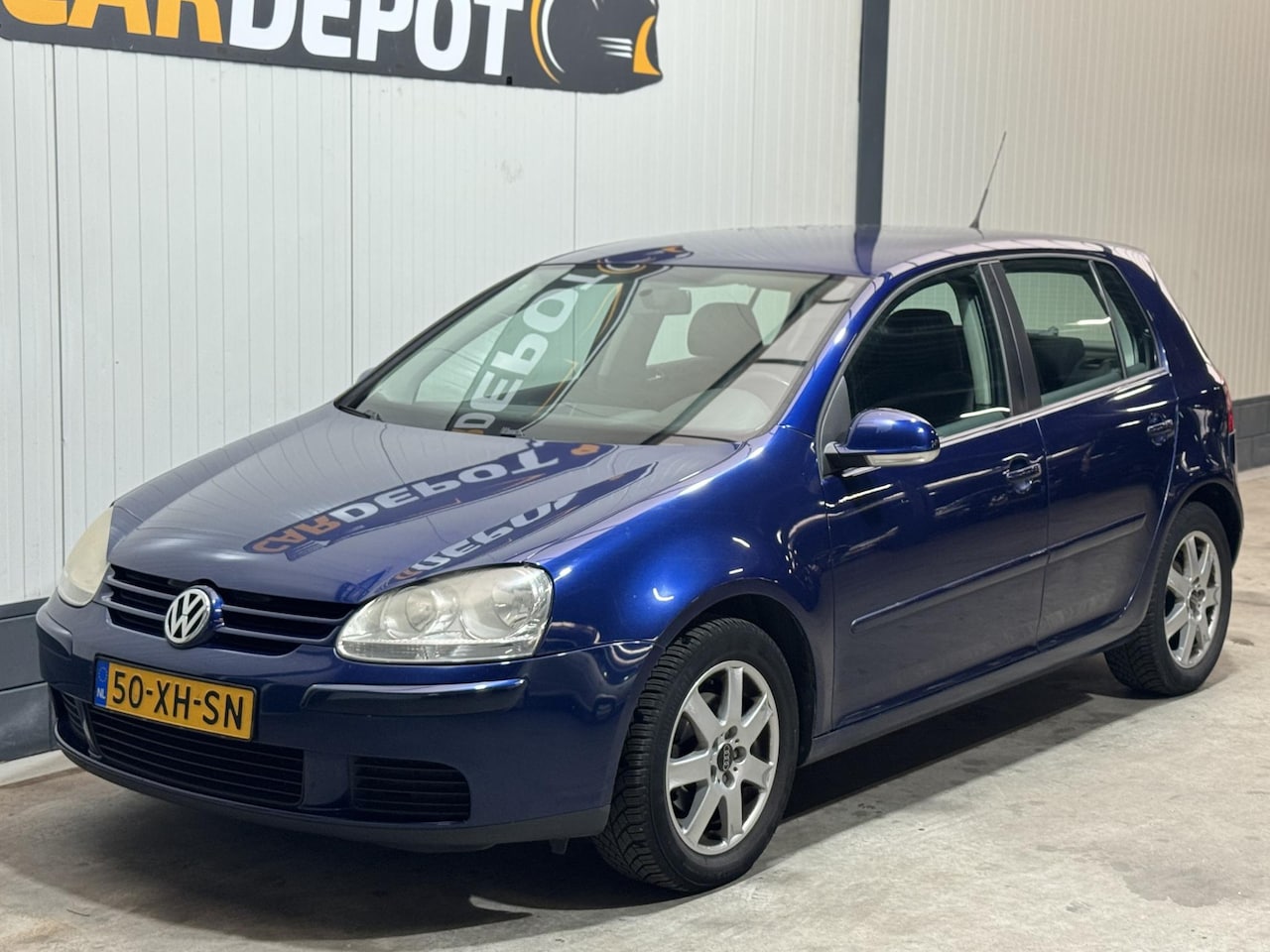 Volkswagen Golf - 1.6 FSI Optive 4 Vol jaar APK Automaat - AutoWereld.nl