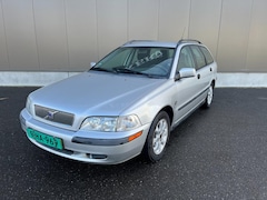 Volvo V40 - 1.8 NIEUWE APK