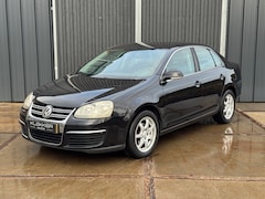 Volkswagen Jetta - 1.9 TDI Comfortline Business