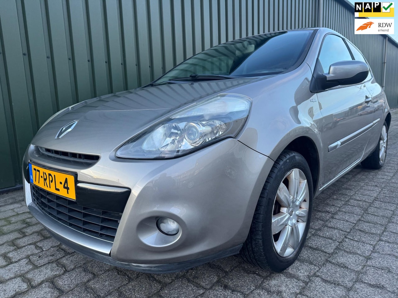 Renault Clio - 1.6 Night & Day Automaat Nieuwe Apk - AutoWereld.nl